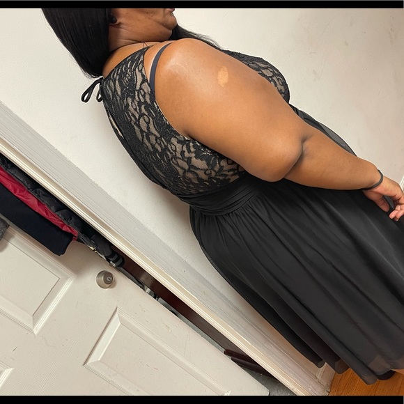 Plus Size - Picture 12 of 16